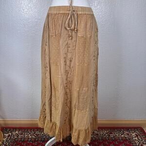Beautiful vintage boho midi skirt